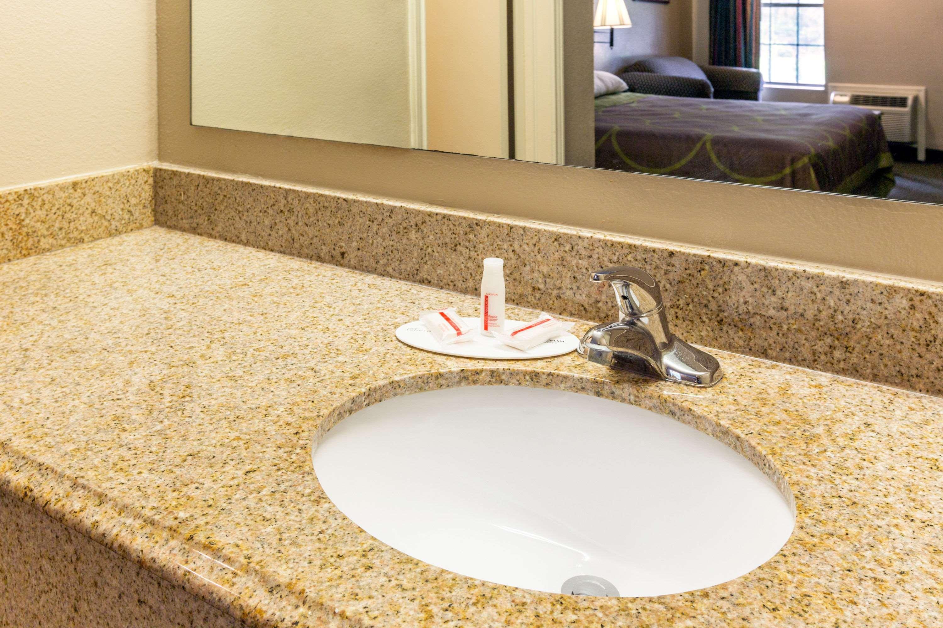 Super 8 By Wyndham Bossier City/Shreveport Area Zewnętrze zdjęcie