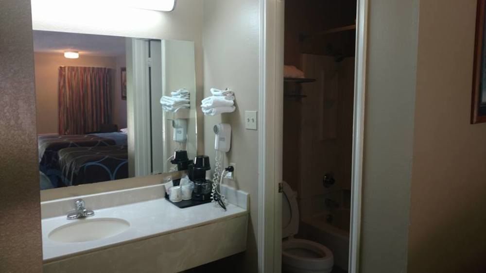 Super 8 By Wyndham Bossier City/Shreveport Area Zewnętrze zdjęcie